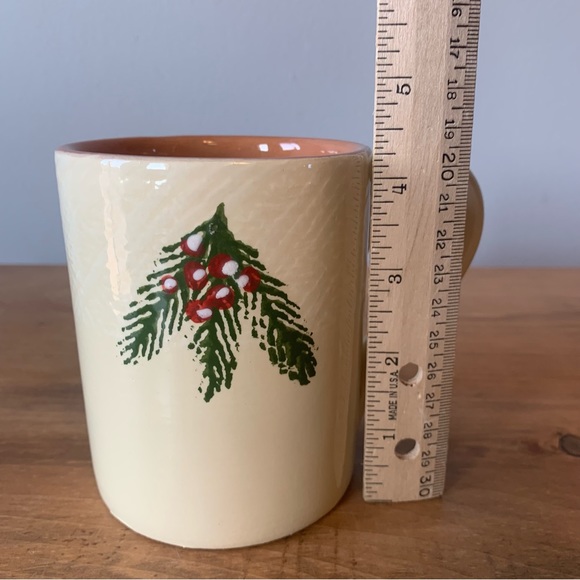 Furio Home Christmas Mistletoe Mug Made in Italy 16oz. - Picture 6 of 10